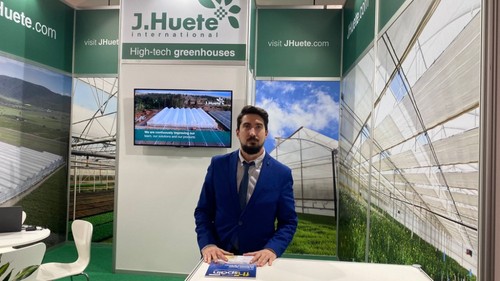 Alberto Espinosa, Marketing de J. Huete