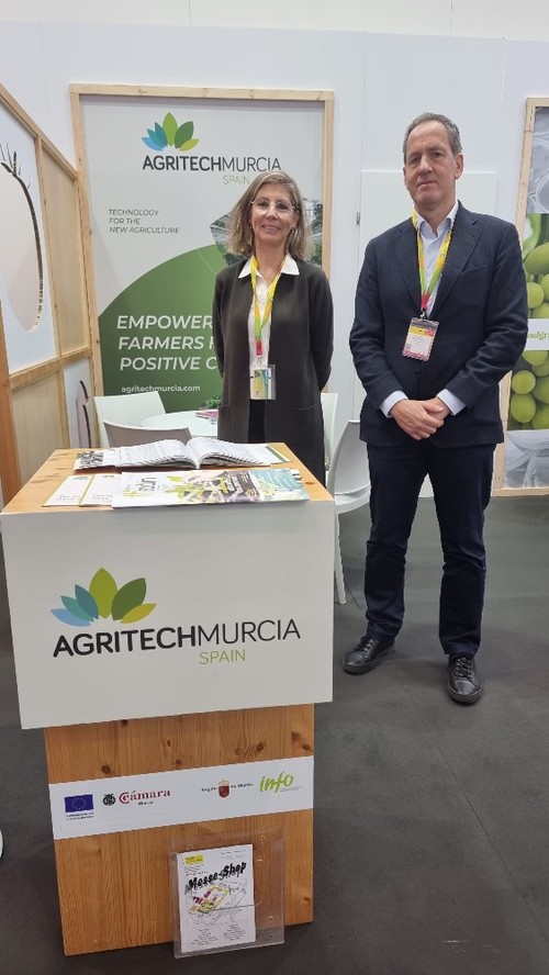 Elena García Cartagena y Sergio Montesinos, de AgritechMurcia.