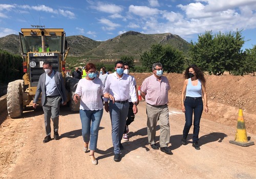  La Comunidad invierte más de un millón de euros en acondicionar y mejorar la seguridad de cuatro vías rurales de Jumilla