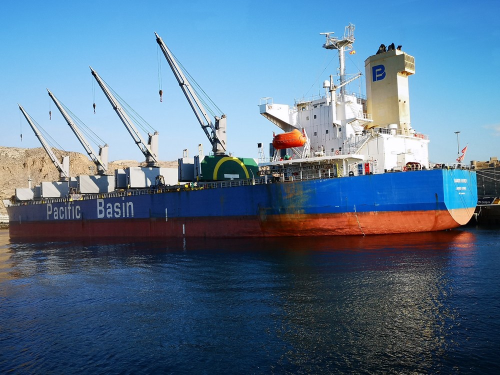 El tráfico de mercancías en los puertos de Almería de la Autoridad Portuaria crece un 15% en octubre