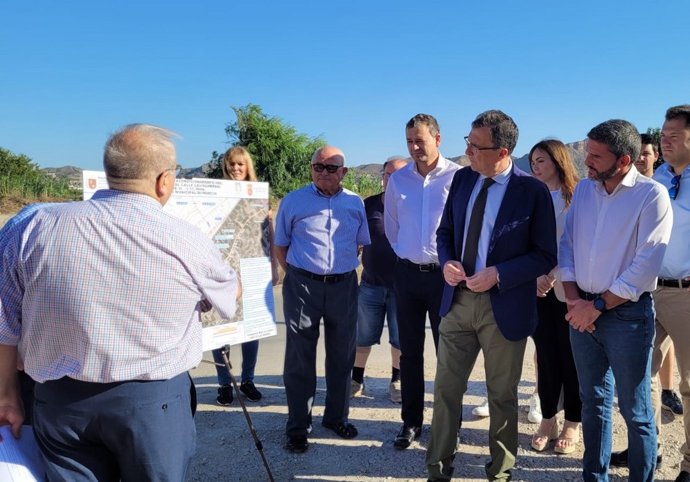  La Comunidad invierte más de 460.000 euros en acondicionar y mejorar la seguridad del camino rural de Las Palmeras en Murcia