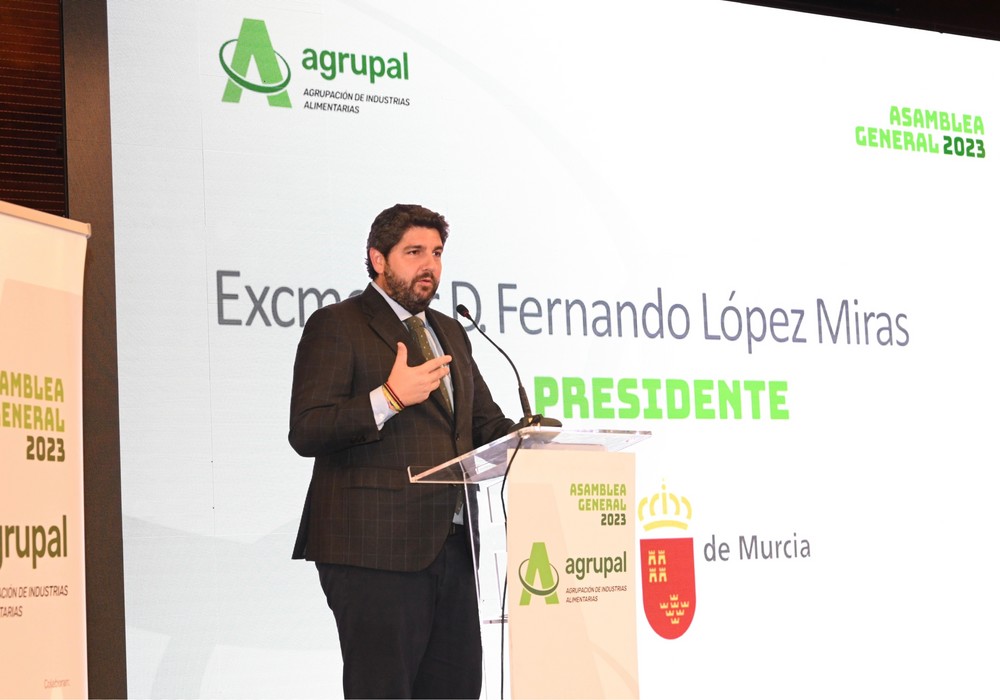 López Miras anuncia 24 millones en ayudas para modernizar la industria agroalimentaria